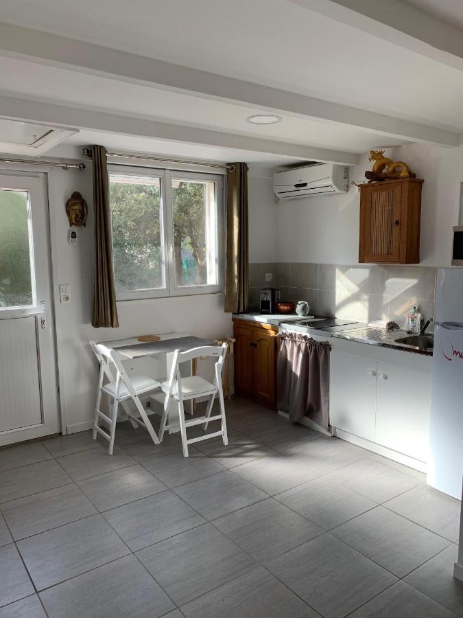 Joli Studio Independant 20M² Avec Jardin Saint-Maximin Dış mekan fotoğraf